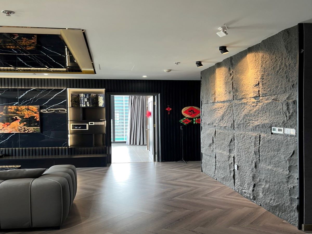 Bán căn hộ Golden River Bason 3 Phòng Ngủ OT 121m2